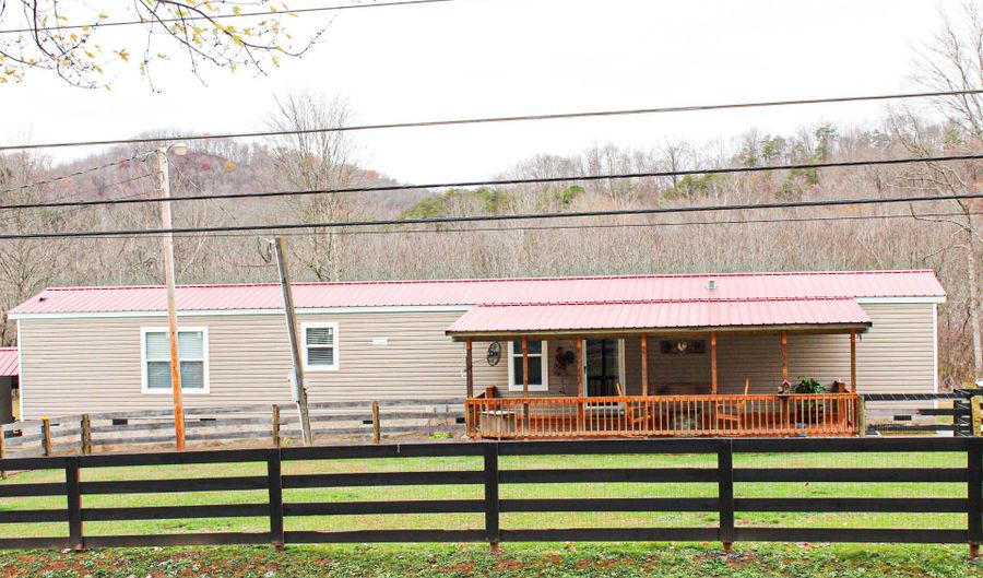 929 State Highway 229, Barbourville, KY 40906 - 5 Beds, 2 Bath