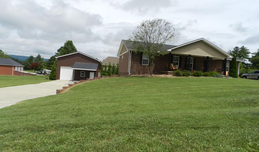 138 Birdie Dr, Bean Station, TN 37708 - 3 Beds, 2 Bath
