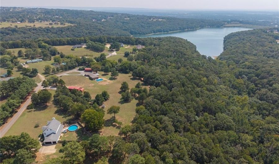2411 Pauls Valley Ln, Alma, AR 72921 - 4 Beds, 3 Bath
