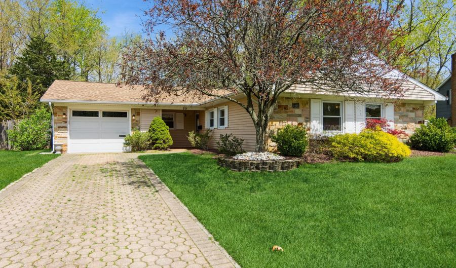 59 Chilton Ln, Aberdeen, NJ 07747 - 3 Beds, 2 Bath