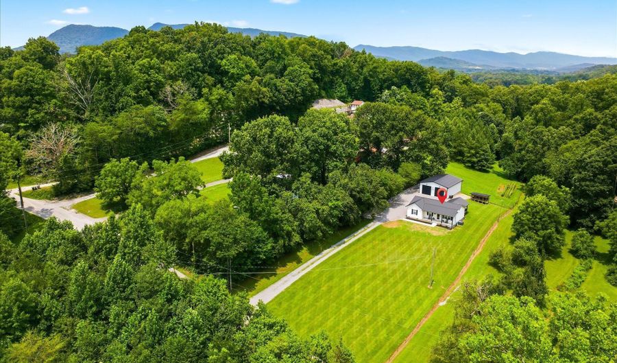 271 Stoutown Rd, Blaine, TN 37709 - 3 Beds, 2 Bath