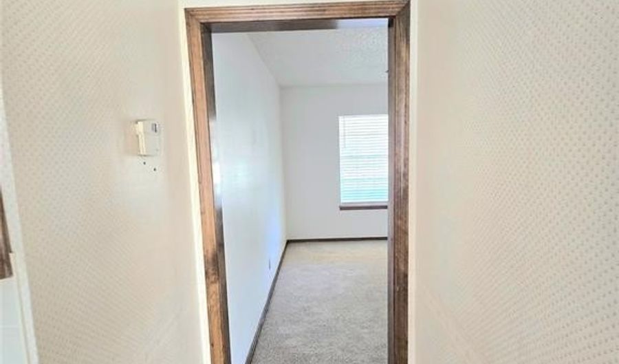 808 Cambridge Dr, Altus, OK 73521 - 3 Beds, 2 Bath