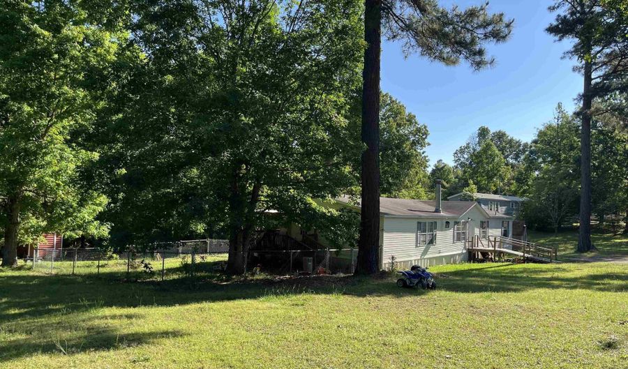 12476 Chambers Rd, Bauxite, AR 72011 - 5 Beds, 3 Bath