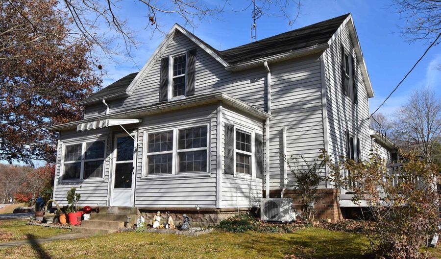 7548 S State Rd 145 Rd, Birdseye, IN 47513 - 4 Beds, 1 Bath