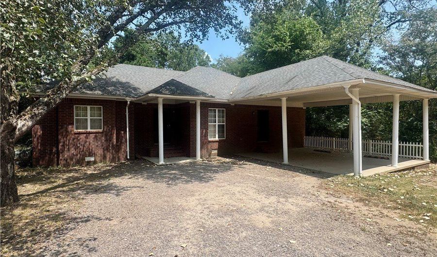 404 NW 17th St, Atkins, AR 72823 - 3 Beds, 2 Bath