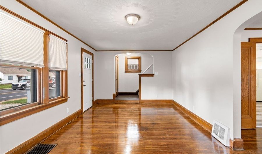 626 E Wilbeth Rd, Akron, OH 44306 - 3 Beds, 1 Bath