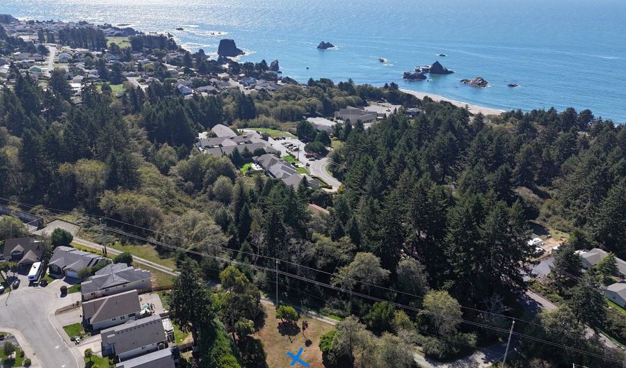 1300 HAMPTON Rd, Brookings, OR 97415 - 0 Beds, 0 Bath