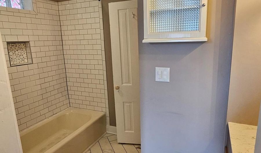 228 E WASHINGTON St, Hagerstown, MD 21740 - 0 Beds, 0 Bath