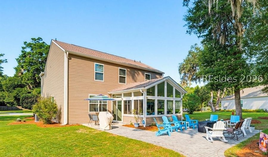 4887 Breeze Way, Beaufort, SC 29907 - 4 Beds, 3 Bath
