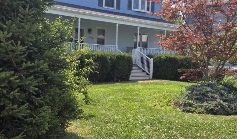 29 Leonard Ave, Atlantic Highlands, NJ 07716 - 3 Beds, 1 Bath