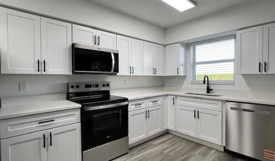 2801 W CANAL St N, Belle Glade, FL 33430 - 4 Beds, 3 Bath