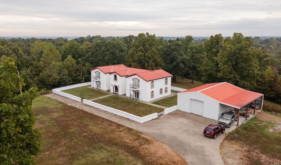 2421 Morrison Loop, Anderson, MO 64831 - 3 Beds, 3 Bath