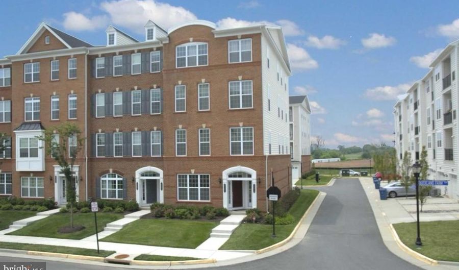 23479 BUCKLAND FARM Ter, Ashburn, VA 20148 - 3 Beds, 3 Bath