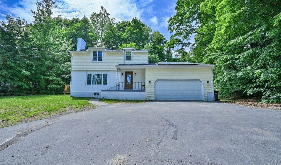 48 Central St, Auburn, MA 01501 - 3 Beds, 2 Bath