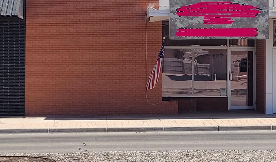 813 S First St, Artesia, NM 88210 - 0 Beds, 1 Bath