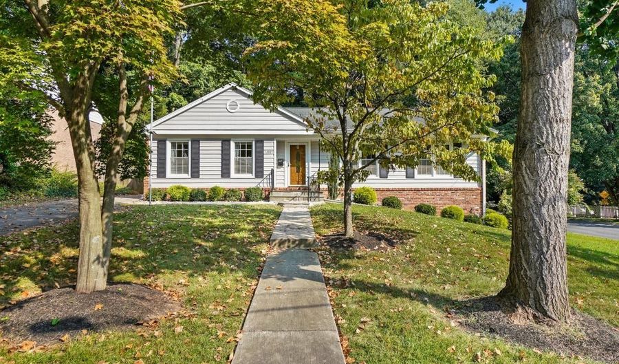 12027 DEVILWOOD Dr, Potomac, MD 20854 - 4 Beds, 3 Bath