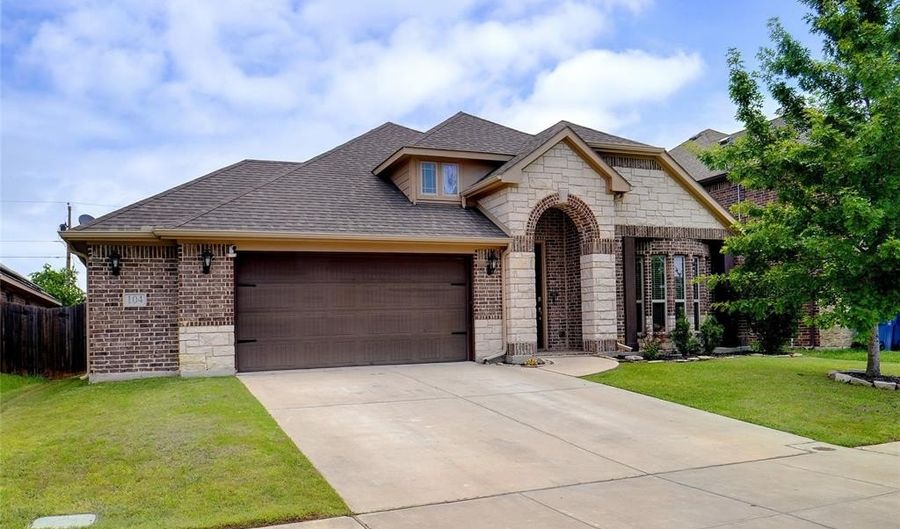 104 Gateway Dr, Alvarado, TX 76009 - 4 Beds, 3 Bath