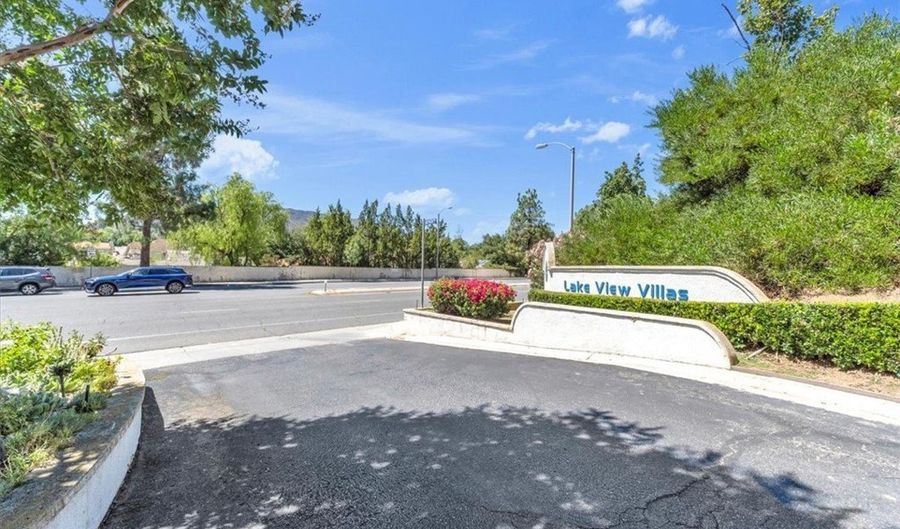 5728 Skyview Way G, Agoura Hills, CA 91301 - 1 Beds, 1 Bath
