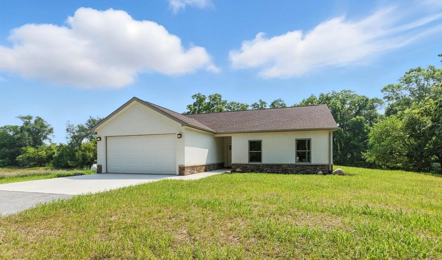 3860 W Orland Rd, Angola, IN 46703 - 3 Beds, 2 Bath