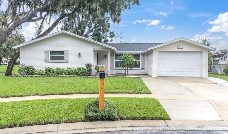4336 CRESTWOOD Blvd, New Port Richey, FL 34653 - 2 Beds, 2 Bath