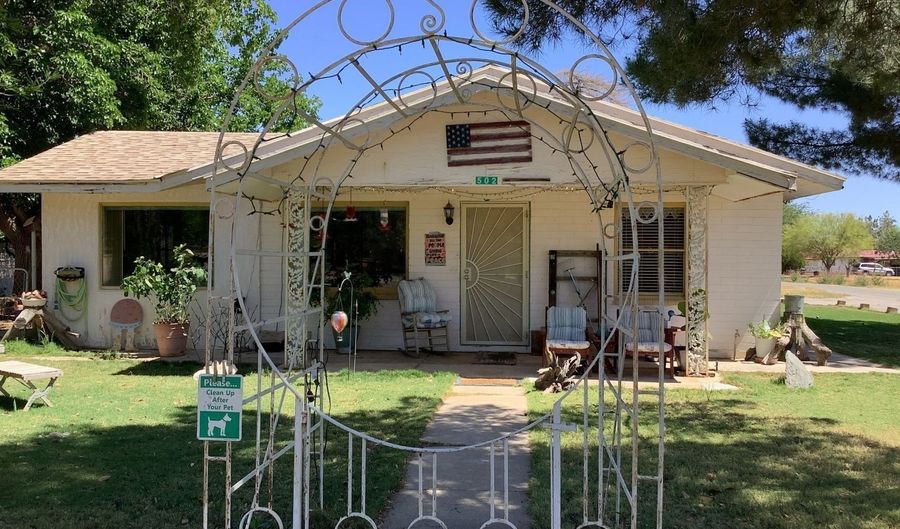502 W 3rd St, Bowie, AZ 85605 - 2 Beds, 2 Bath