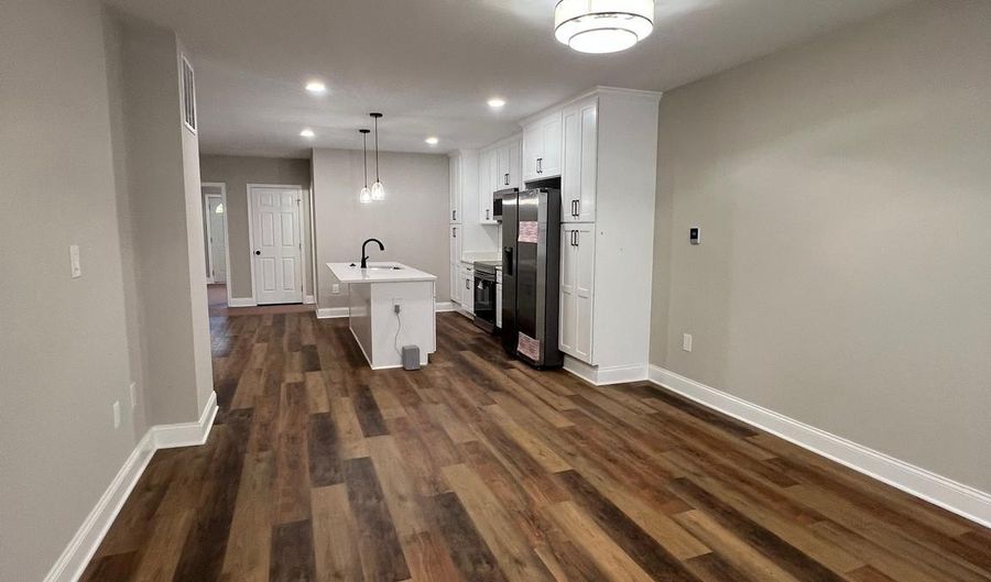 615 N CALHOUN St 1, Baltimore, MD 21217 - 4 Beds, 3 Bath