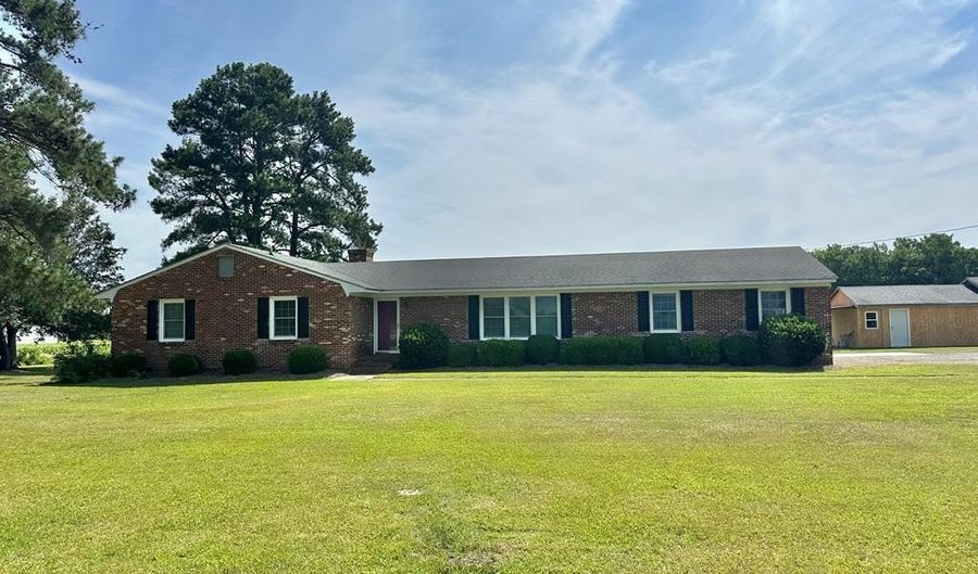 3452 US Hwy 13 N, Ahoskie, NC 27910 - 3 Beds, 2 Bath