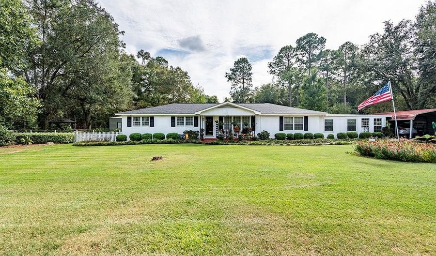 2206 WILLINGHAM Dr, Albany, GA 31721 - 3 Beds, 2 Bath