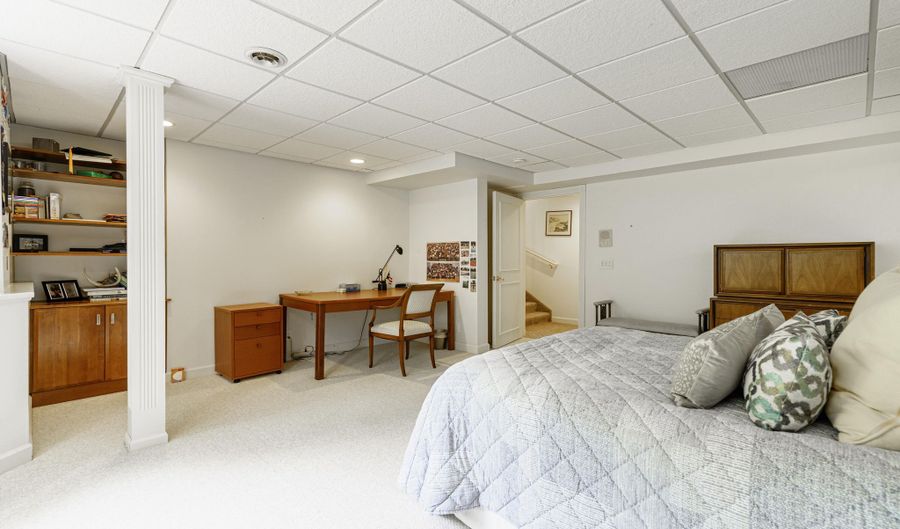 4911 Red Fox Run, Ann Arbor, MI 48105 - 6 Beds, 8 Bath