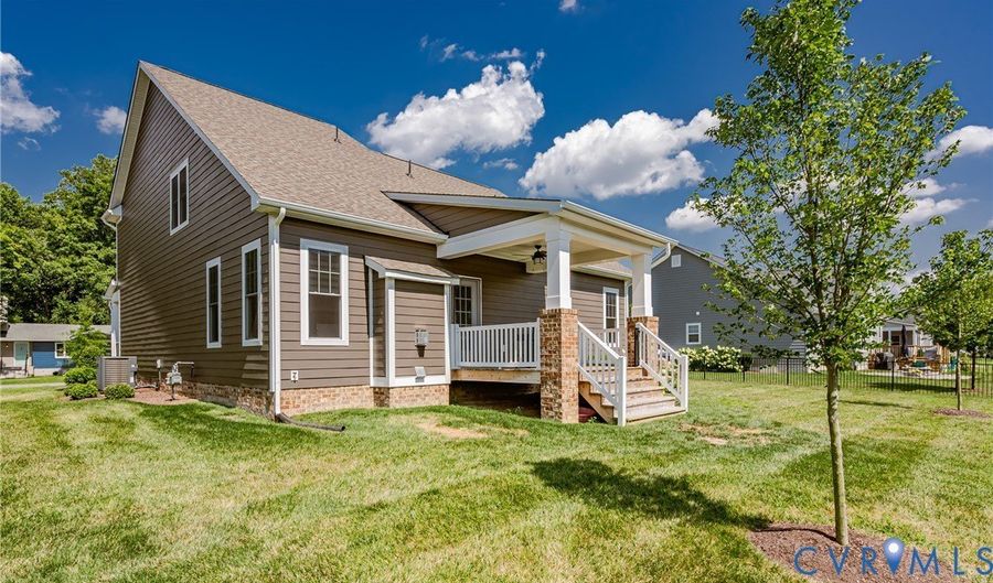 720 Chapman St, Ashland, VA 23005 - 3 Beds, 3 Bath