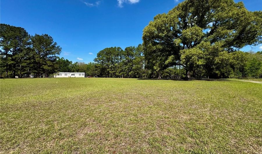 7222 NW 205TH Ter, Alachua, FL 32615 - 3 Beds, 2 Bath