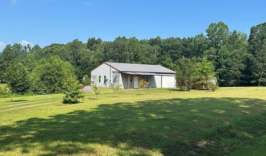 3525 CEDAR GROVE Rd, Big Sandy, TN 38221 - 1 Beds, 1 Bath