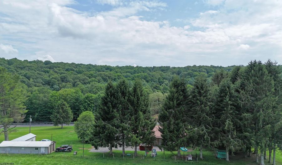 27645 George Washington Hwy, Aurora, WV 26705 - 4 Beds, 3 Bath