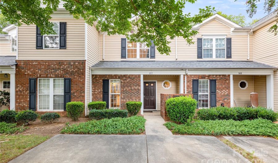 157 Ross Moore Ave, Charlotte, NC 28205 - 2 Beds, 3 Bath