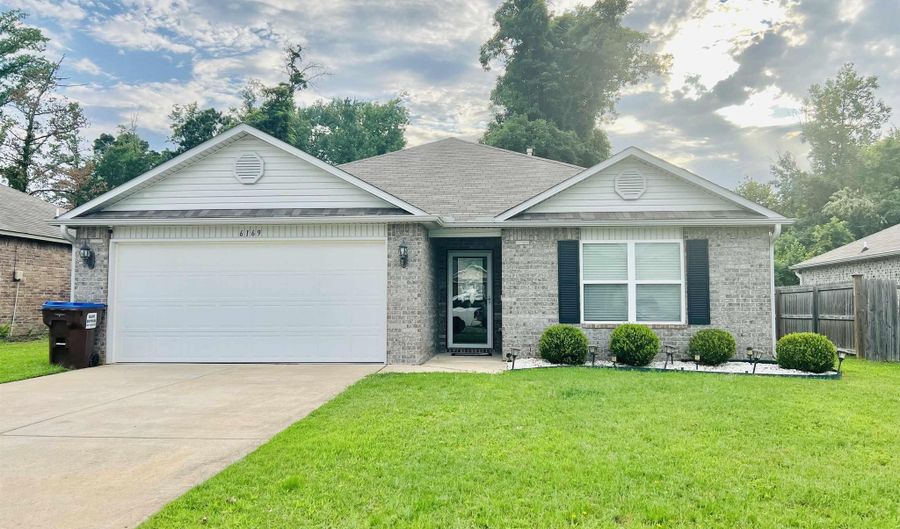 6169 Saddle Hill Dr, Alexander, AR 72002 - 3 Beds, 2 Bath