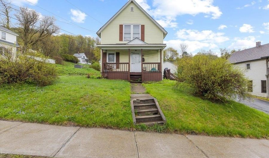 71 Beckley St, Barre, VT 05641 - 3 Beds, 1 Bath