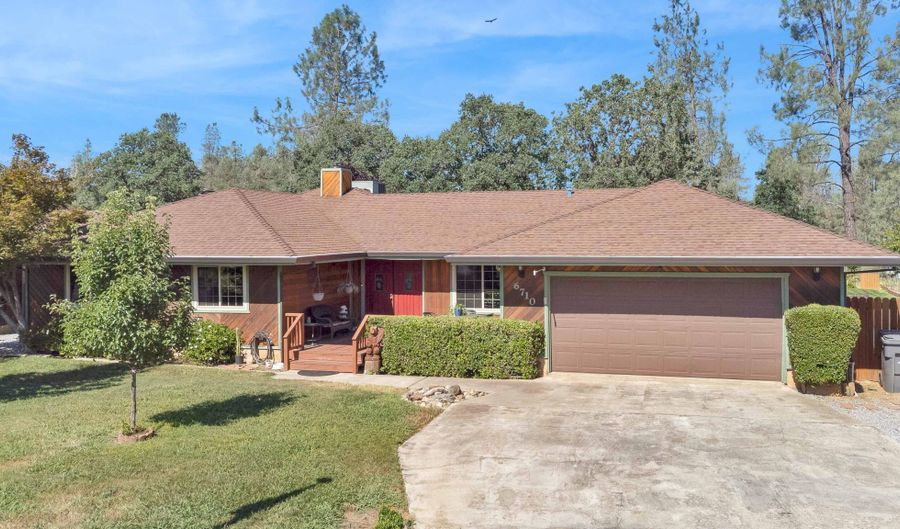 6710 Whispering Canyon Dr, Anderson, CA 96007 - 4 Beds, 2 Bath