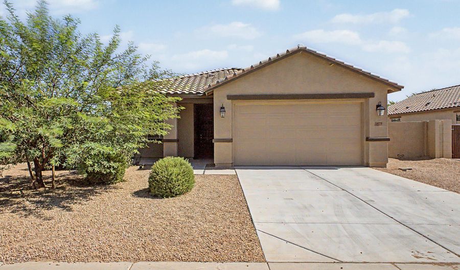 1615 E KINGMAN Pl, Casa Grande, AZ 85122 - 3 Beds, 2 Bath