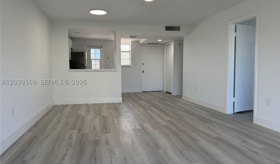 2980 Point East Dr D311, Aventura, FL 33160 - 1 Beds, 1 Bath