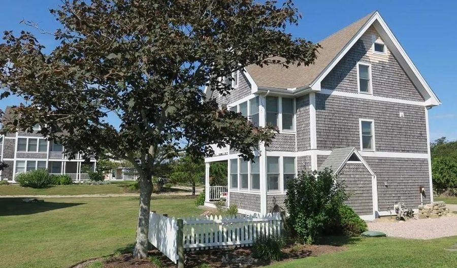 1720 Corn Neck Rd, Block Island, RI 02807 - 2 Beds, 2 Bath