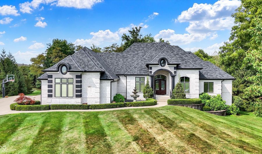 5898 Claybrook Dr, Bargersville, IN 46106 - 4 Beds, 4 Bath