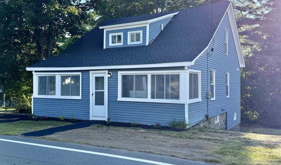 29 Fordway St, Derry, NH 03038 - 4 Beds, 2 Bath