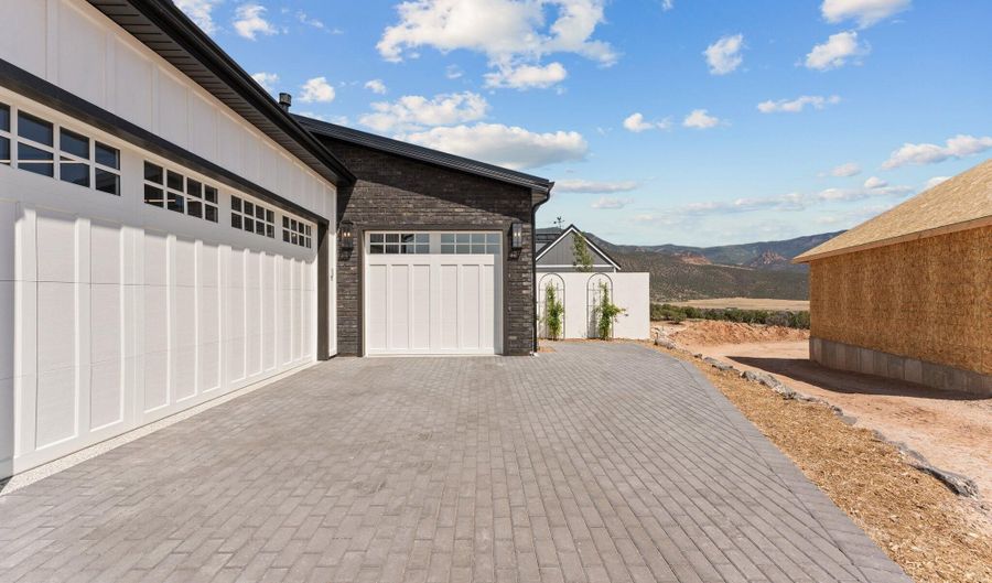1853 S Harvest Ln, Cedar City, UT 84720 - 4 Beds, 3 Bath