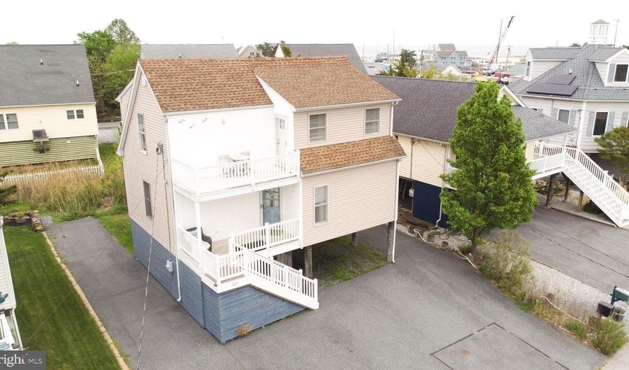 107 WYATT St, Frederica, DE 19946 - 2 Beds, 2 Bath