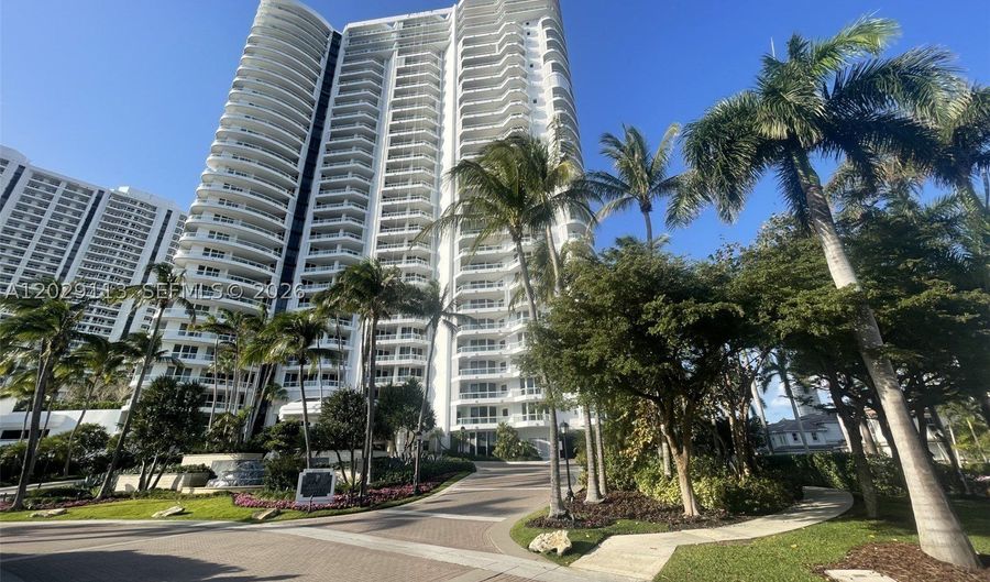 21050 NE 38th Ave 305, Aventura, FL 33180 - 4 Beds, 5 Bath