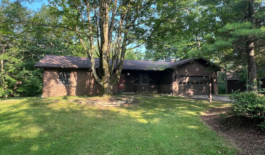 3502 Hazelton Etna Rd, Alexandria, OH 43001 - 3 Beds, 2 Bath