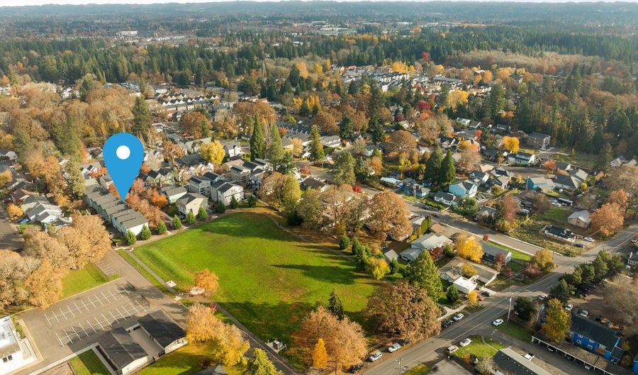 3255 SW 179TH Ter, Beaverton, OR 97003 - 3 Beds, 2 Bath