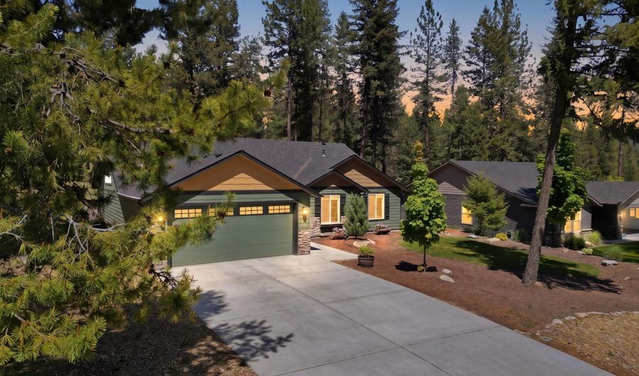 33 Parkland Dr, Blanchard, ID 83804 - 3 Beds, 2 Bath