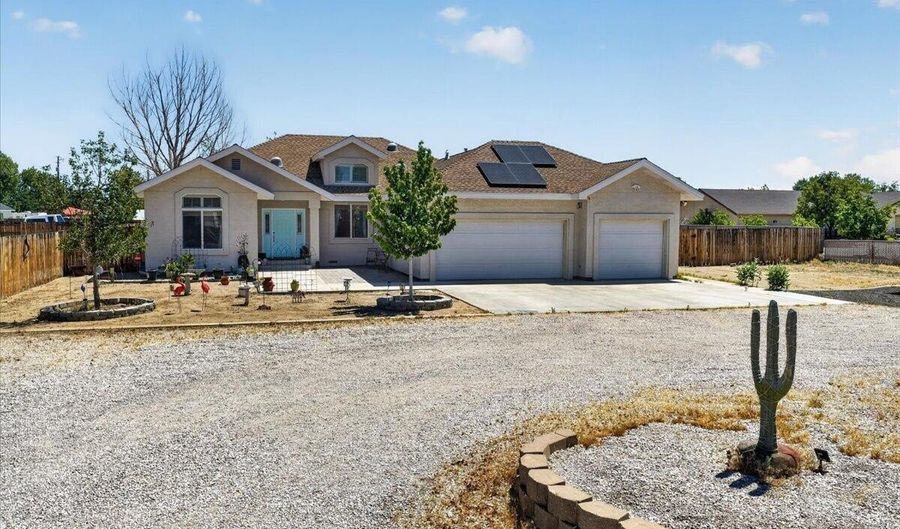 1027 McLean Rd, Fallon, NV 89406 - 3 Beds, 2 Bath