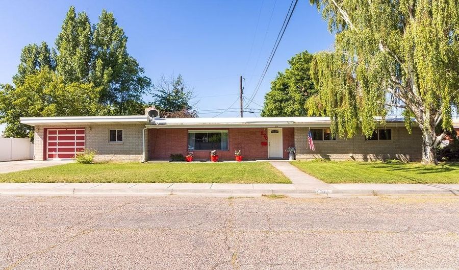 570 N Curtis St, Blackfoot, ID 83221 - 4 Beds, 3 Bath